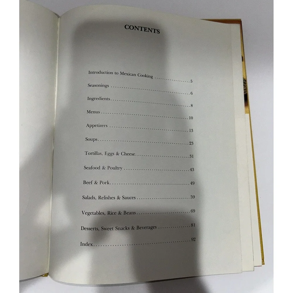 Betty Crocker's Mexican Cookbook Jose‎ Romero 1981 Hardcover Dust Jacket